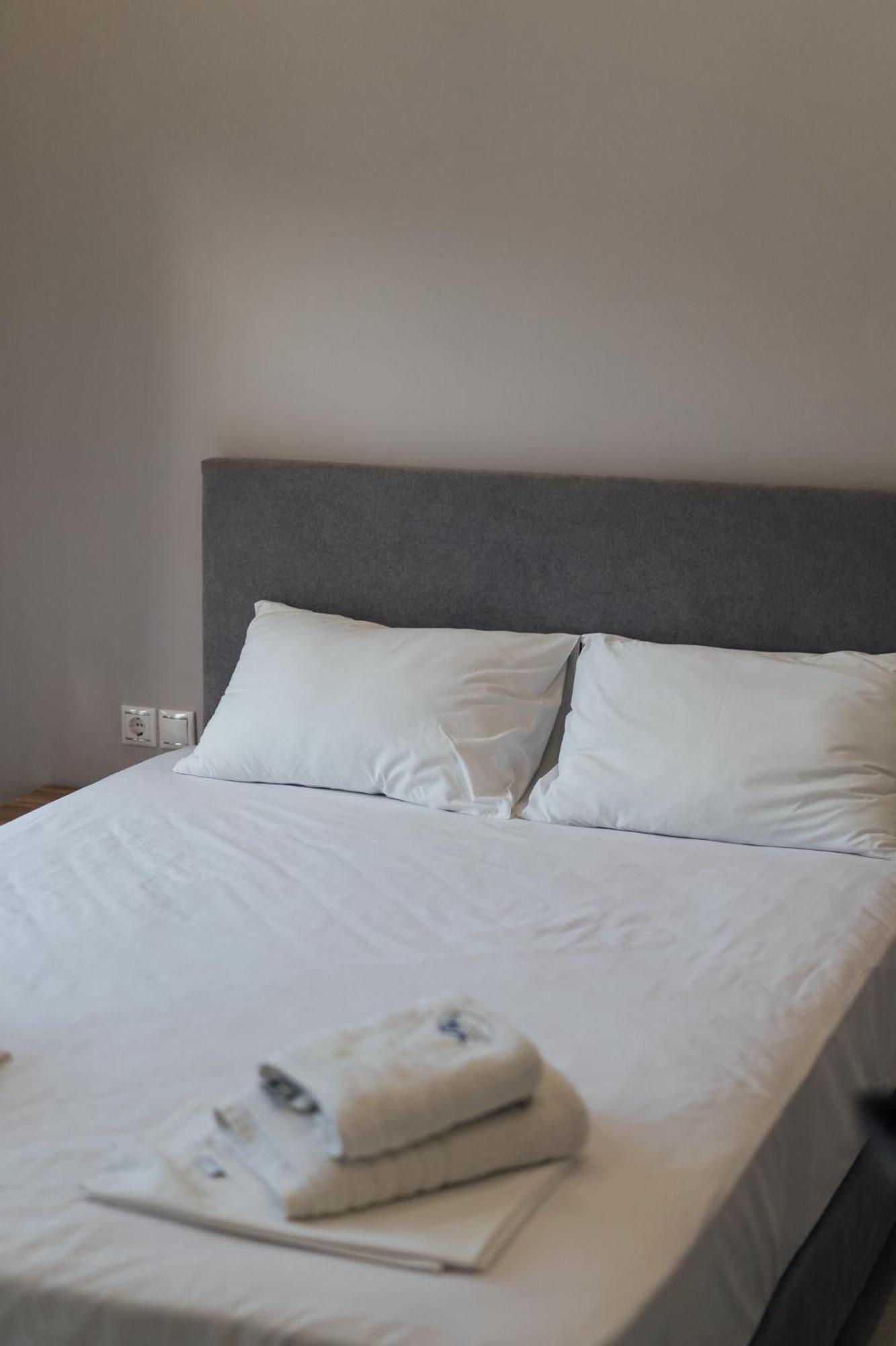 Blue Waves Luxury Suites By The Sea Πλωμάρι Εξωτερικό φωτογραφία